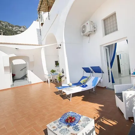 Estate4home - Casa Antonietta Hébergement de vacances *